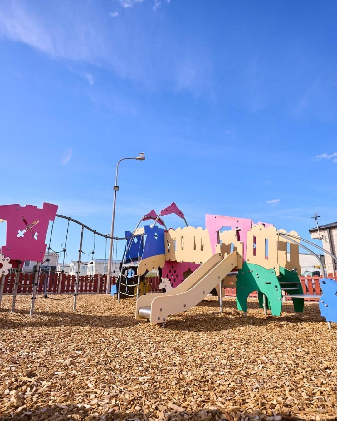 Oaken Caravan - Golden Sands Away Resorts Kinmel Bay Eksteriør billede
