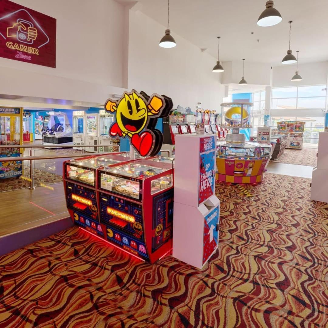 Oaken Caravan - Golden Sands Away Resorts Kinmel Bay Eksteriør billede