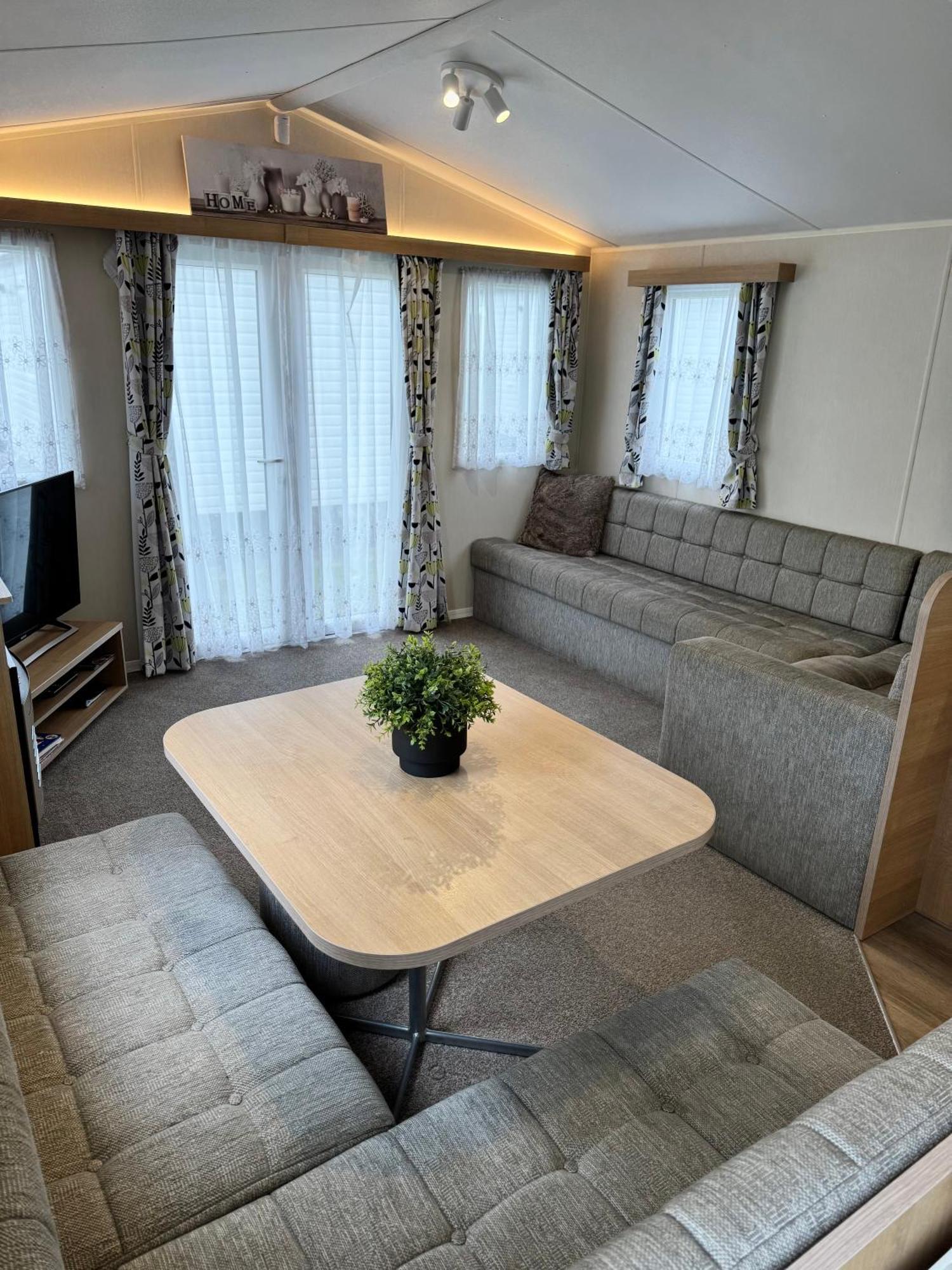 Oaken Caravan - Golden Sands Away Resorts Kinmel Bay Eksteriør billede