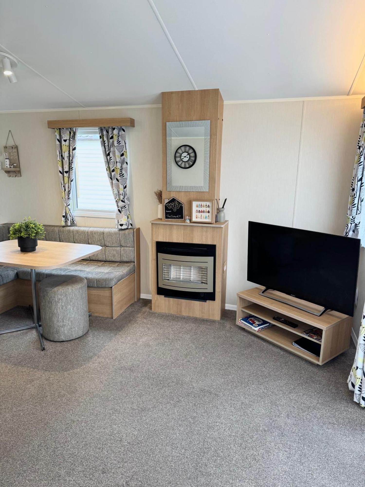 Oaken Caravan - Golden Sands Away Resorts Kinmel Bay Eksteriør billede